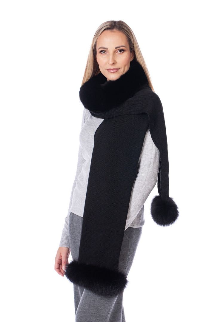 Black Wool Scarf With Detachable Fox Fur Collar