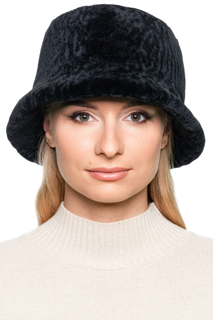 Stay Warm in Style – Black Lamb Fur Panama Bucket Hat for Him