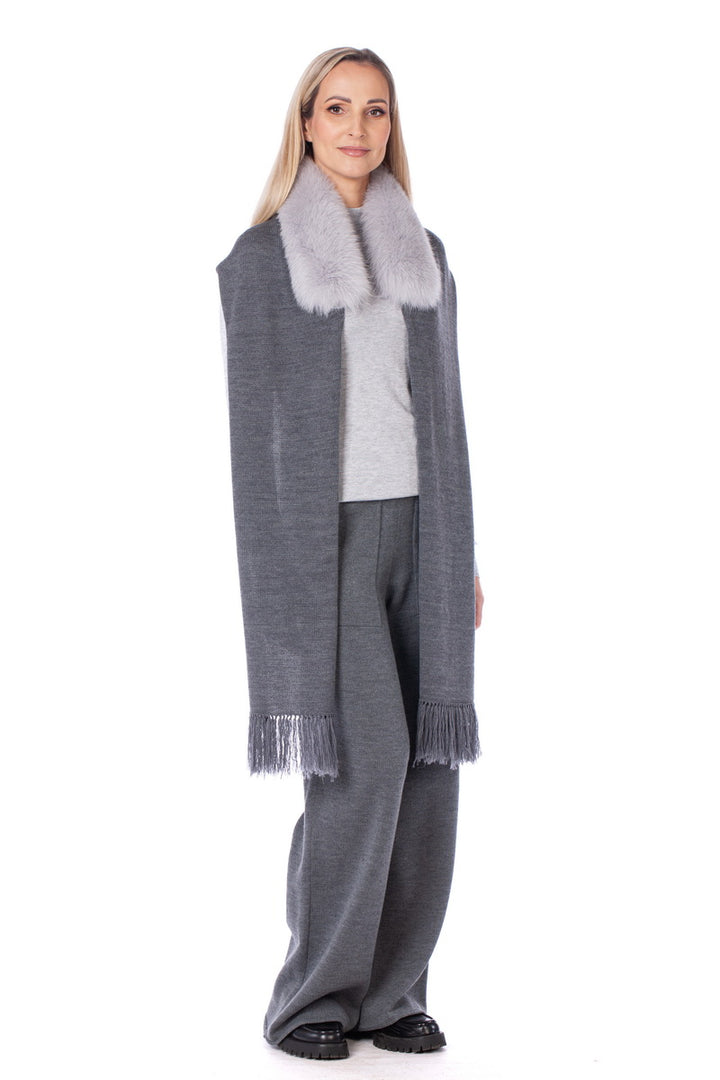 Merino Wool Scarf With Detachable Fox Fur Collar
