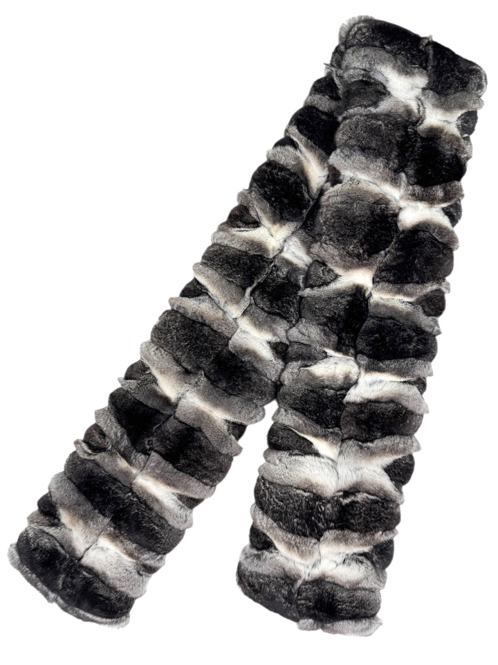 Elegant chinchilla fur scarf draped on white background, luxury fashion accessory perfect for winter weddings, evening events, and luxury gifting.