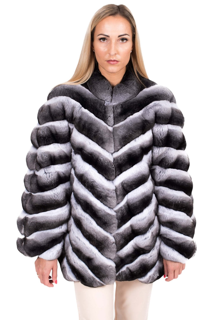 Chinchilla Fur Poncho With Bat Type Sleeves 