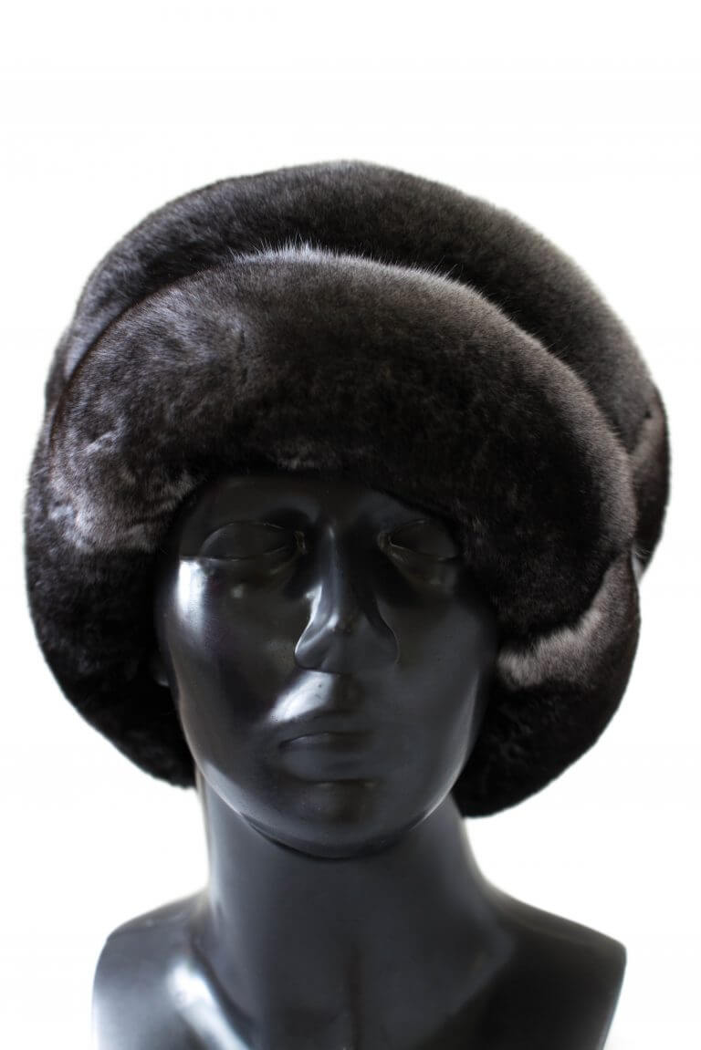 Classic Style Chinchilla Fur Hat. One-Of-A-Kind Accessory Classic Style Chinchilla Fur Hat. One-Of-A-Kind Accessory